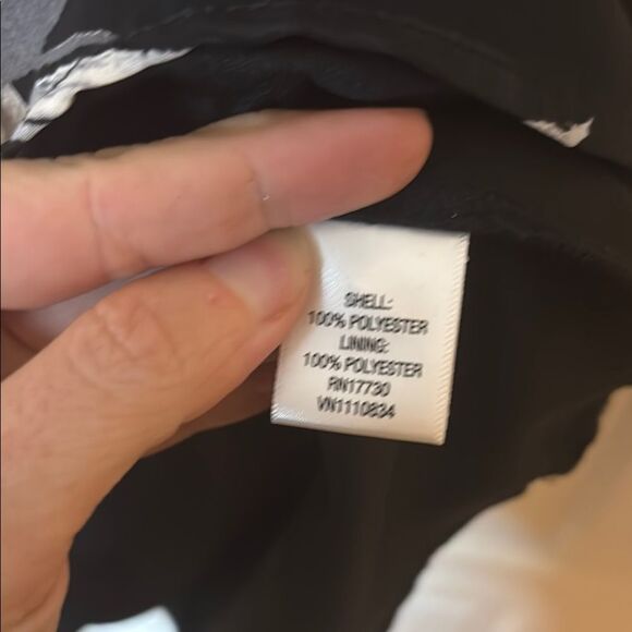 Xhilaration Women’s Black and Gray Floral Flutter Sleeve Midi Dress Size M - Picture 3 of 6